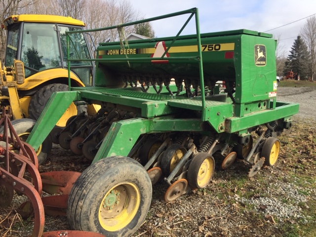John Deere 750 No-till Drill. 10 Foot. Grass Seed. - Image 2